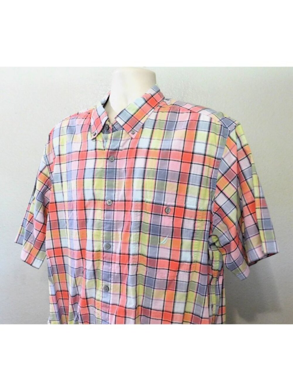 Nautica Button-Down Shirt Mens XLT Multicolor Plaid Short Sleeve 100% Cotton - Picture 2 of 7